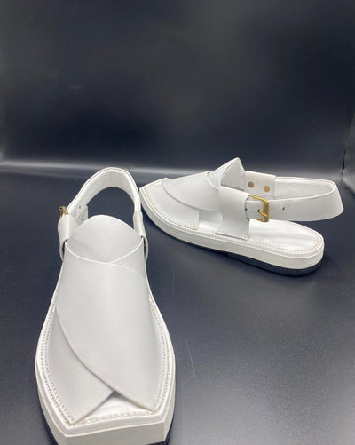 KAPTAAN WHITE EGALE